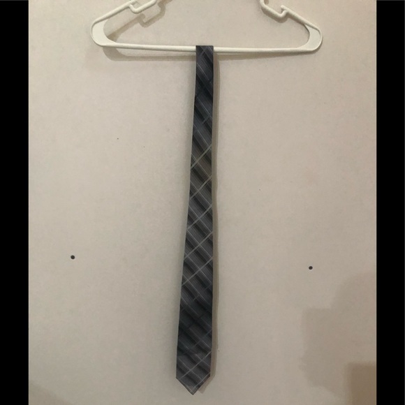 Tie - Picture 1 of 3